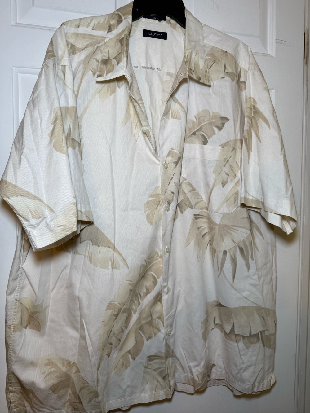 Nautica Men’s Hawaiian Shirt XL Tan & Cream Leaf Print Button Down Short Sleeve
